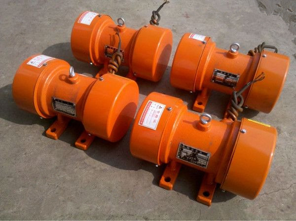 BZD隔爆型電機(jī)群圖_副本