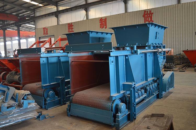 往復式給煤機實拍